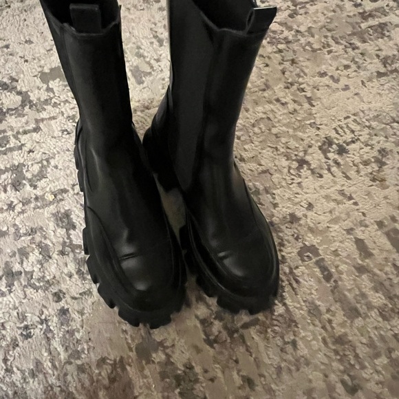 Chase and Chloe boots - Picture 8 of 9